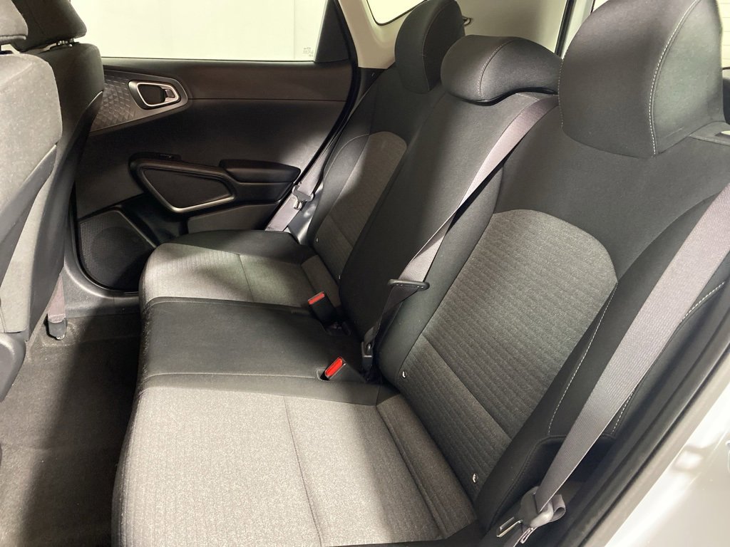 Used 2021 Kia Soul S image 13
