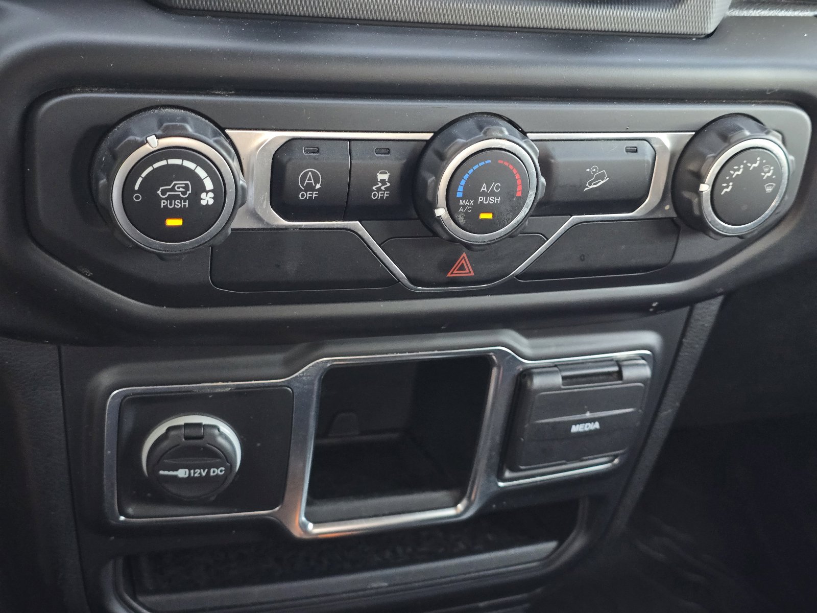 Used 2020 Jeep Wrangler Unlimited Sport AWD/4WD image 21