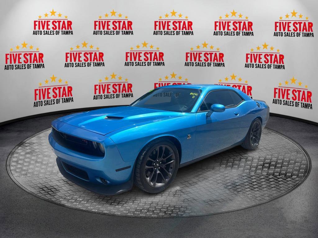 Used 2015 Dodge Challenger R/T Scat Pack w/ Leather Interior Group RWD image 3