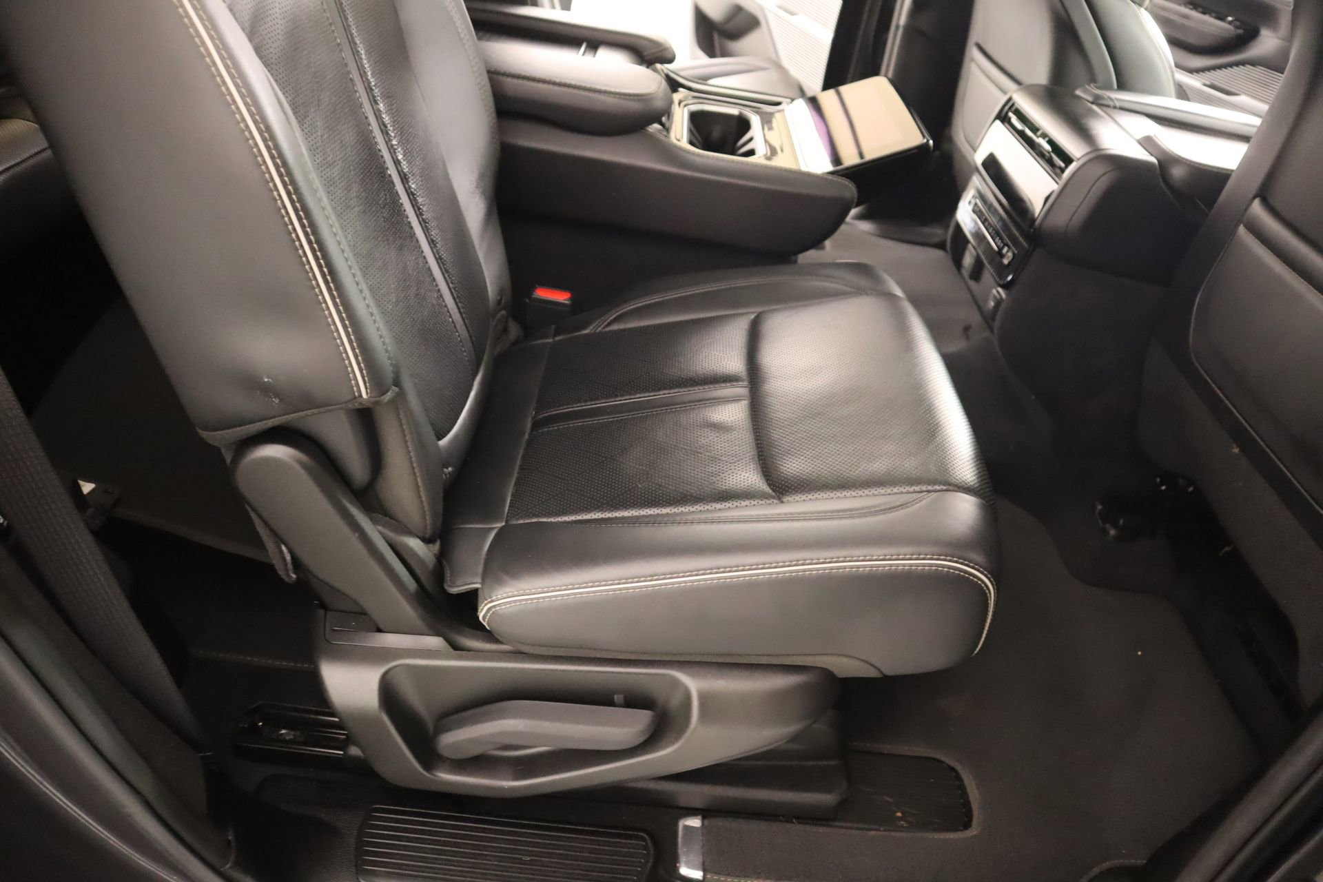 Used 2023 Jeep Grand Wagoneer Series II w/ Quick Order Packagew 28T image 16