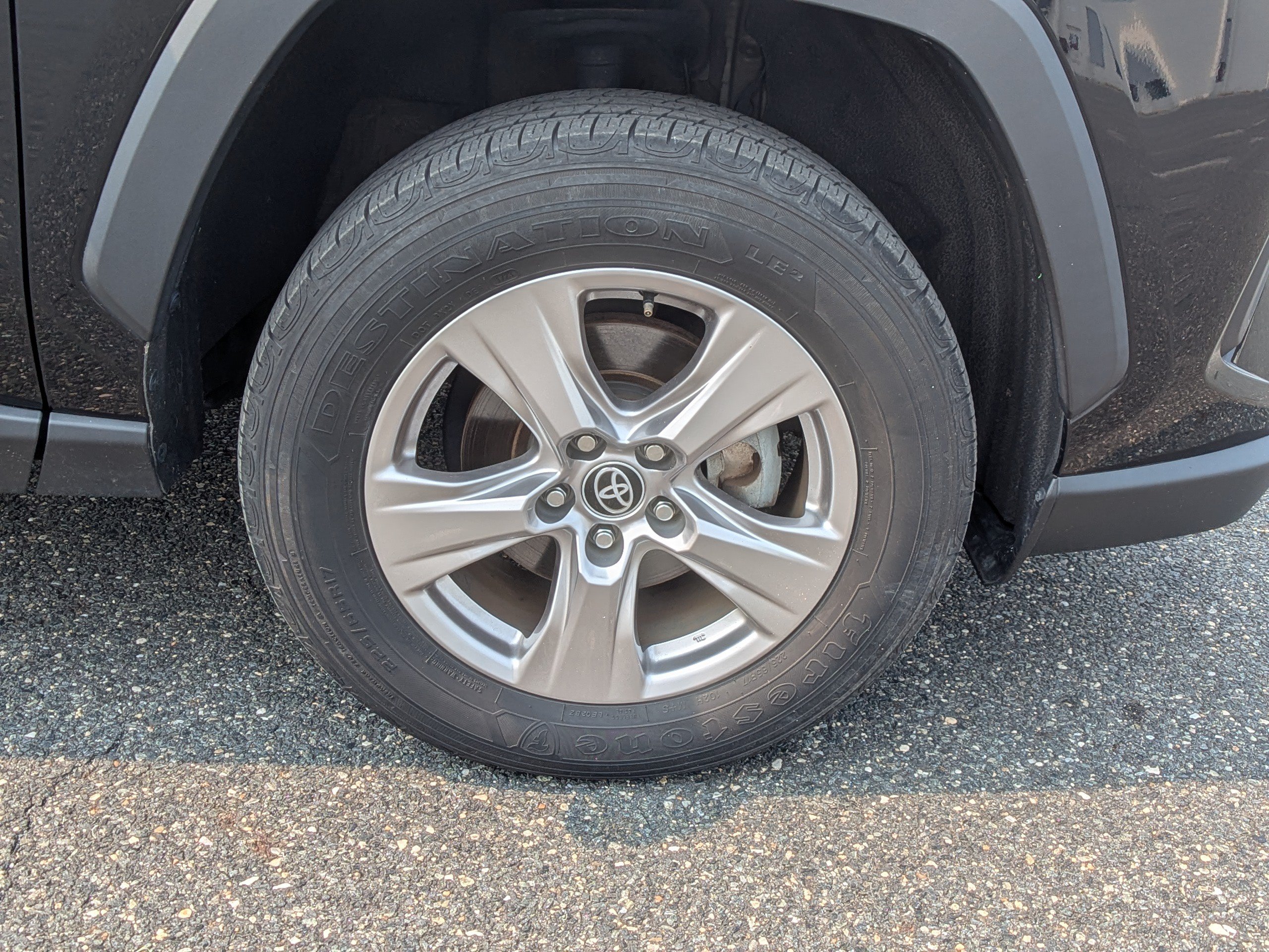 Used 2023 Toyota RAV4 XLE FWD image 9