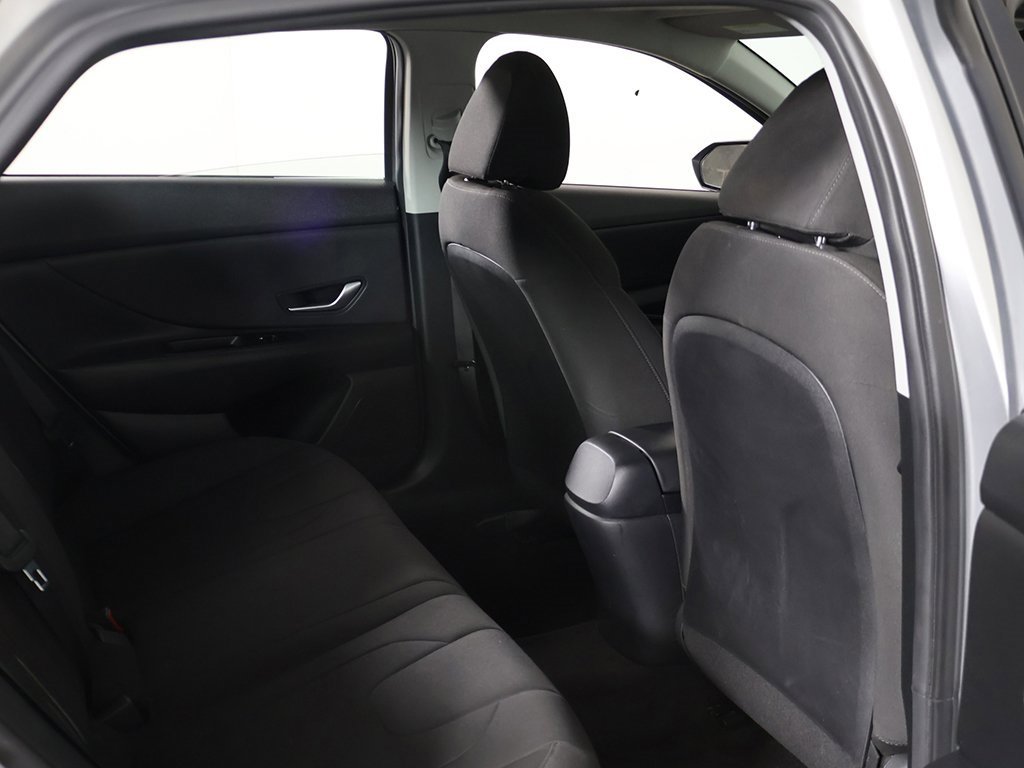 Used 2023 Hyundai Elantra SEL image 26