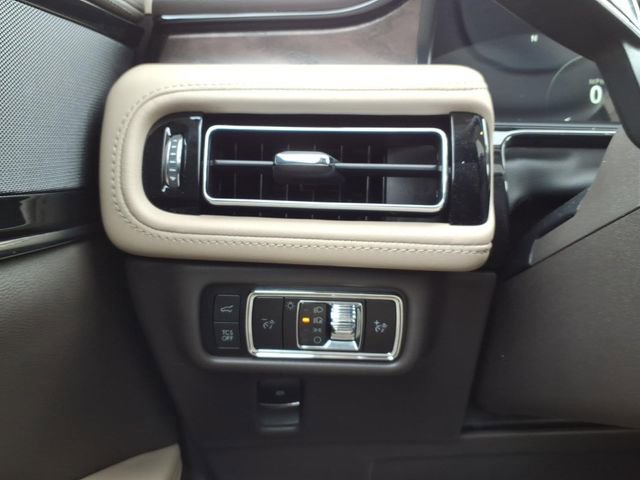 Used 2023 Lincoln Nautilus Reserve image 15