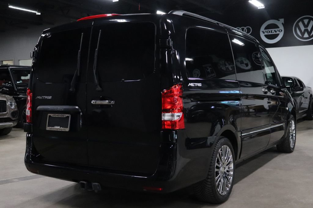 Used 2018 Mercedes-Benz Metris Passenger image 5
