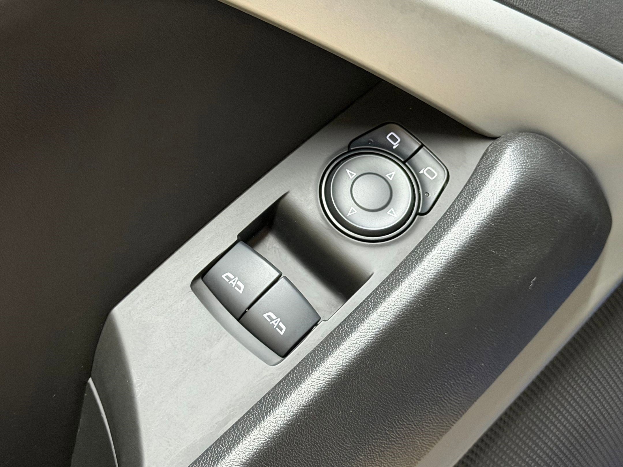 Used 2017 Chevrolet Camaro LT image 24