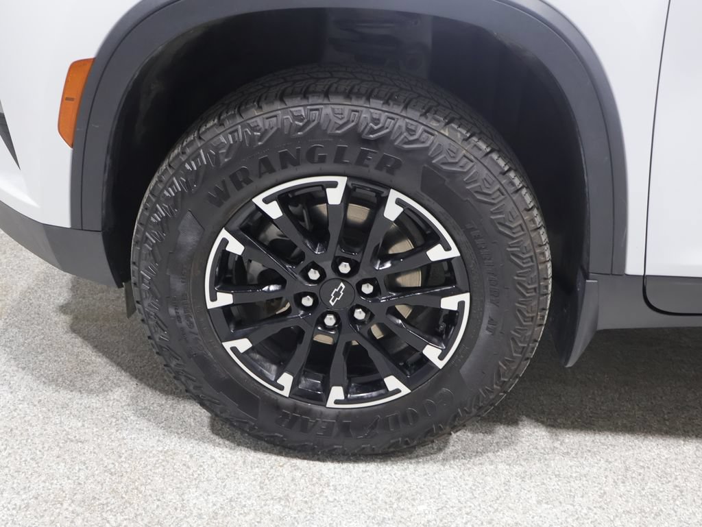 Used 2024 Chevrolet Traverse Z71 AWD/4WD image 9