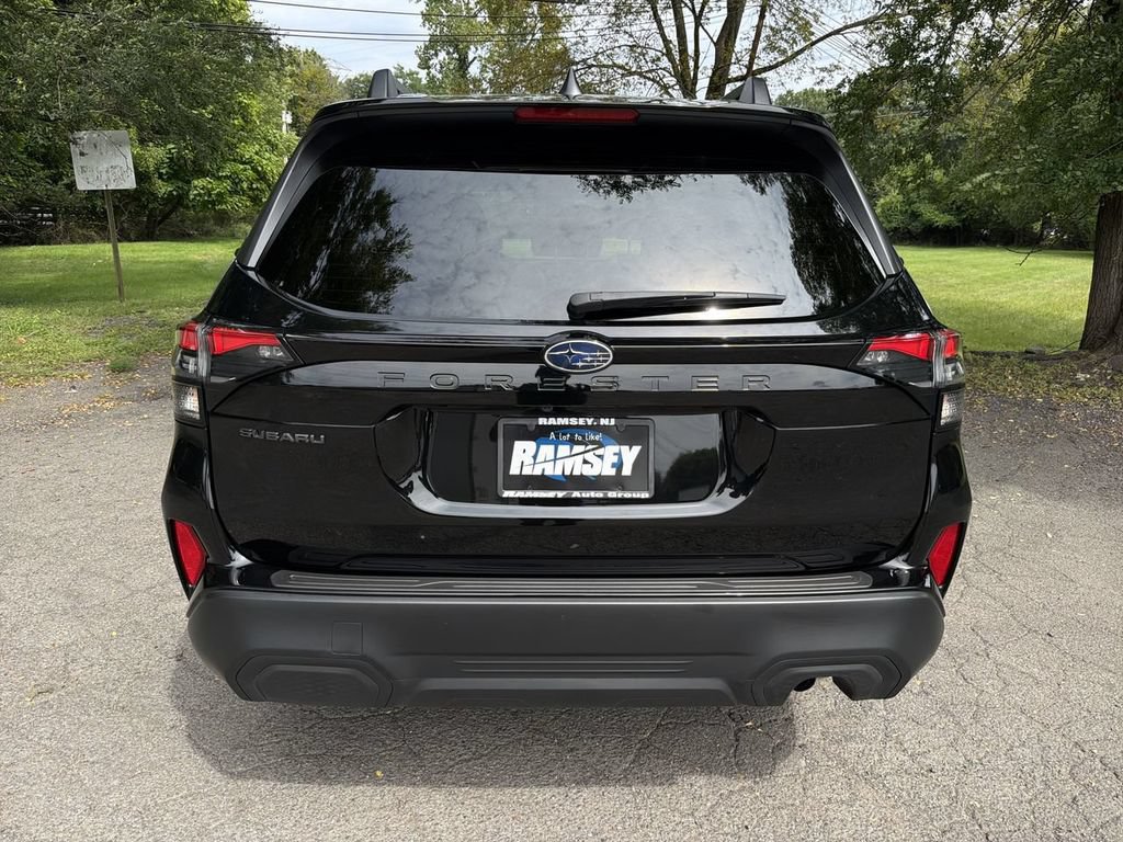 Used 2026 Subaru Forester Premium AWD/4WD image 7