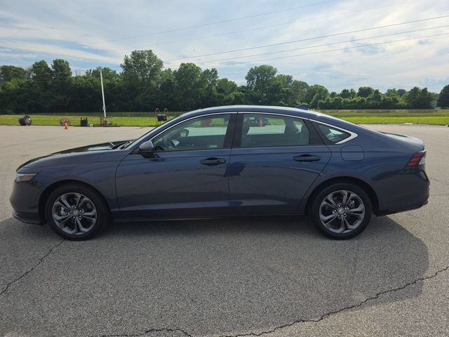 Used 2023 Honda Accord EX-L image 10