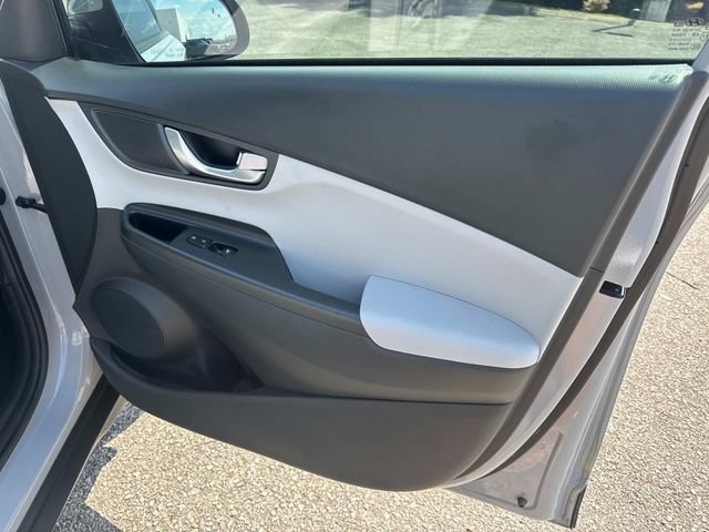 Used 2022 Hyundai Kona SEL w/ Convenience Package FWD image 23