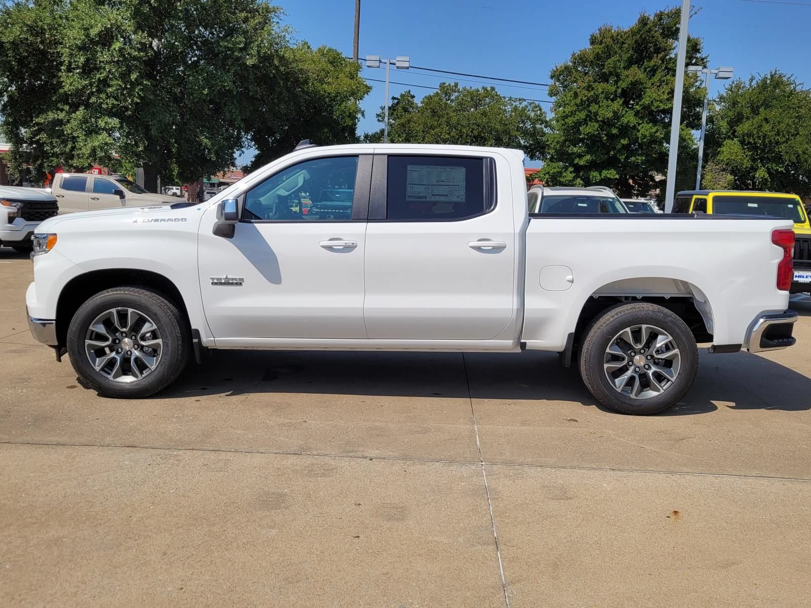 New 2026 Chevrolet Silverado 1500 LT w/ Texas Edition Plus RWD image 2