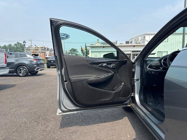 Used 2024 Chevrolet Malibu LT FWD image 14