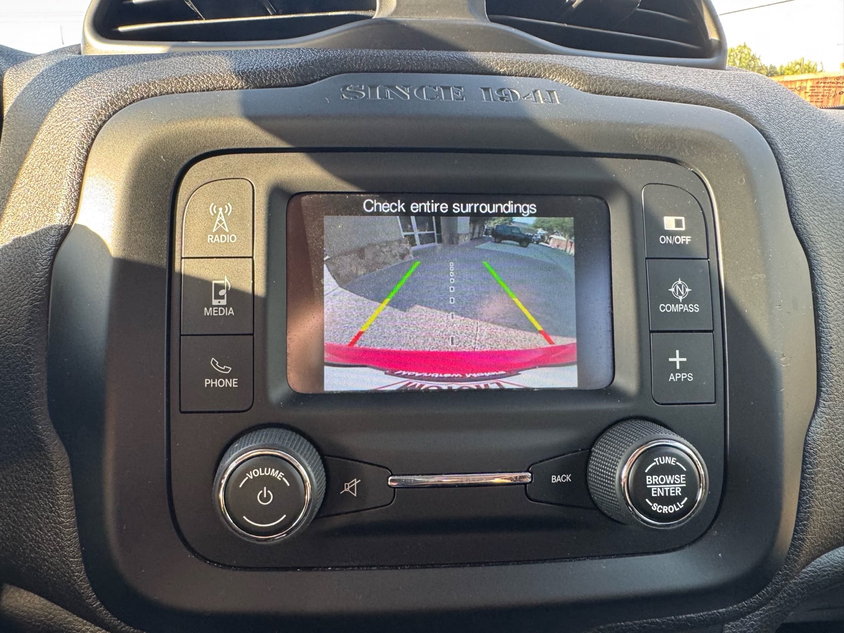Used 2016 Jeep Renegade Limited FWD image 17