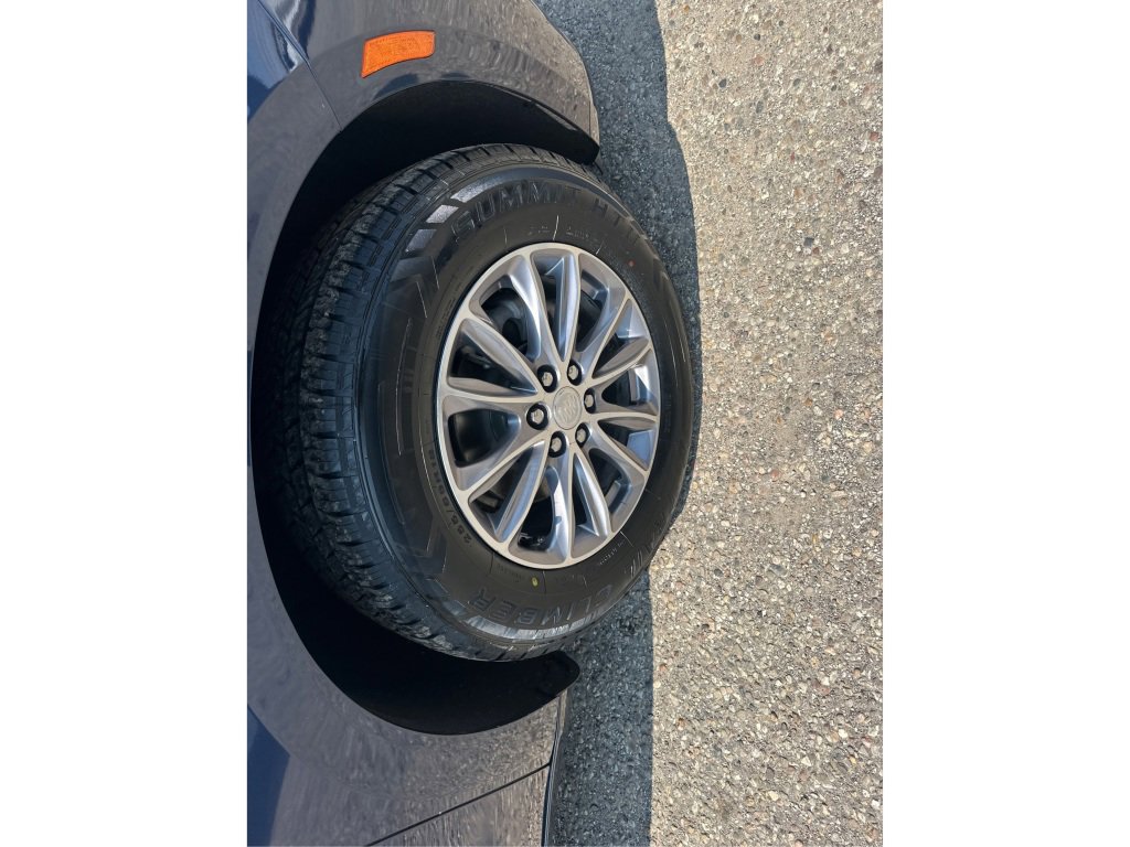 Used 2022 Buick Enclave Essence w/ Trailering Package, 5000 lbs. image 17