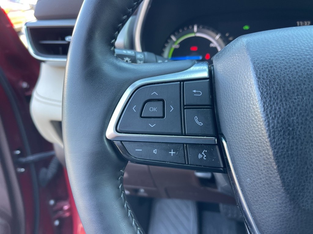 Used 2021 Toyota Highlander Platinum image 16
