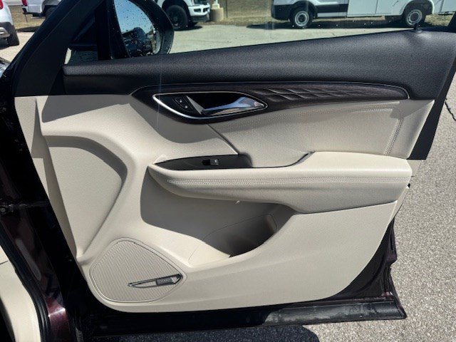 Used 2023 Buick Envision Avenir AWD/4WD image 37