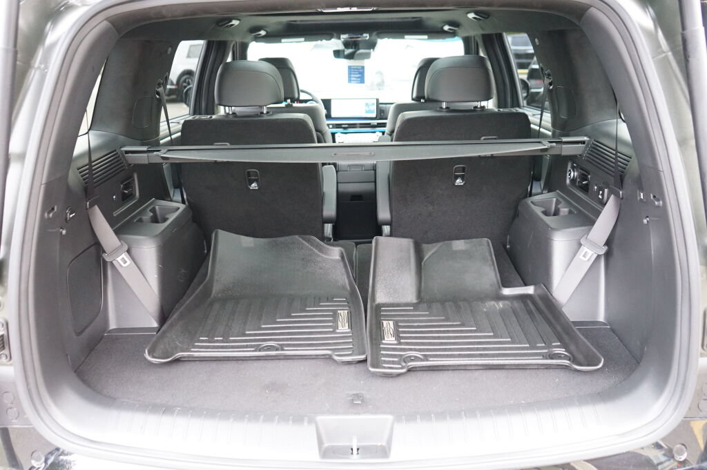 Used 2024 Hyundai Santa Fe Calligraphy AWD/4WD image 11