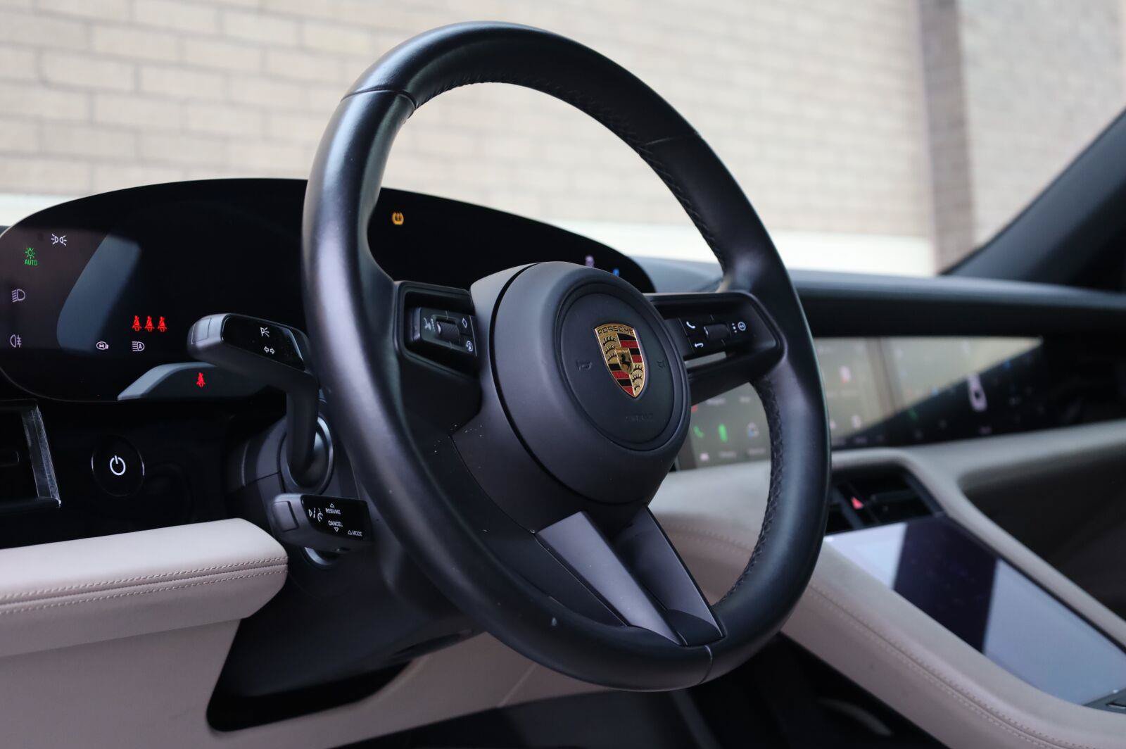 Used 2020 Porsche Taycan 4S w/ Premium Package AWD/4WD image 16