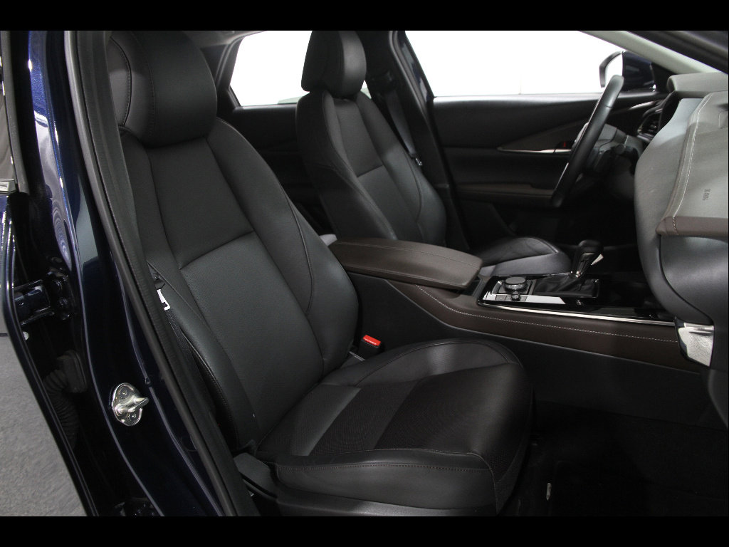 Used 2023 MAZDA CX-30 AWD 2.5 S w/ Premium Package image 16