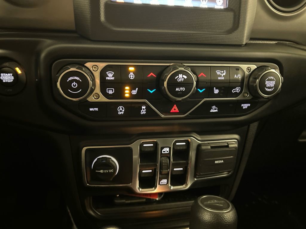 Used 2022 Jeep Gladiator Sport image 22