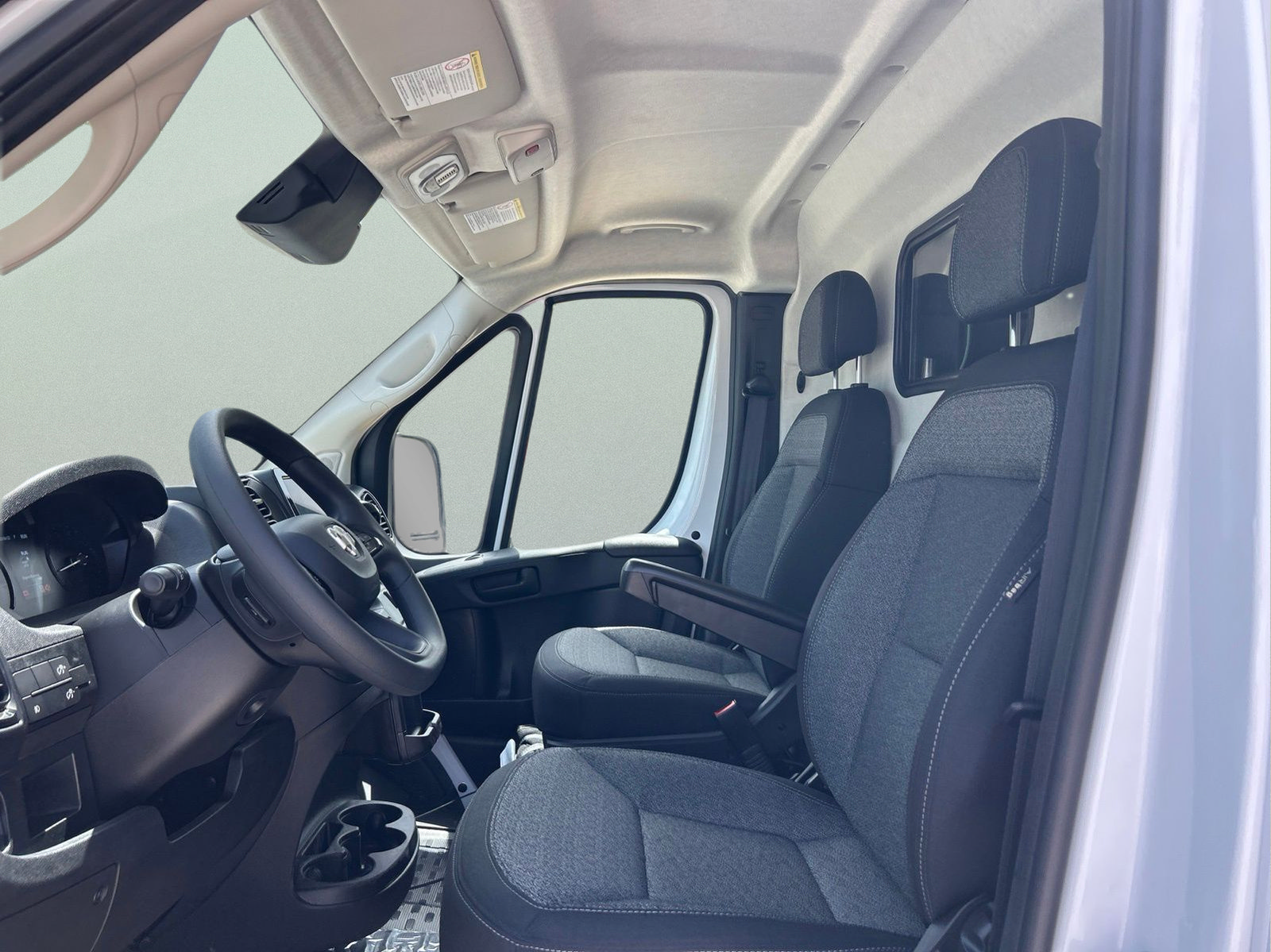 New 2026 RAM ProMaster 2500 w/ Convenience Group FWD image 10