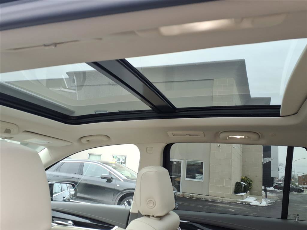 Certified 2024 Cadillac XT6 Premium Luxury w/ LPO, Floor Liner Package image 18