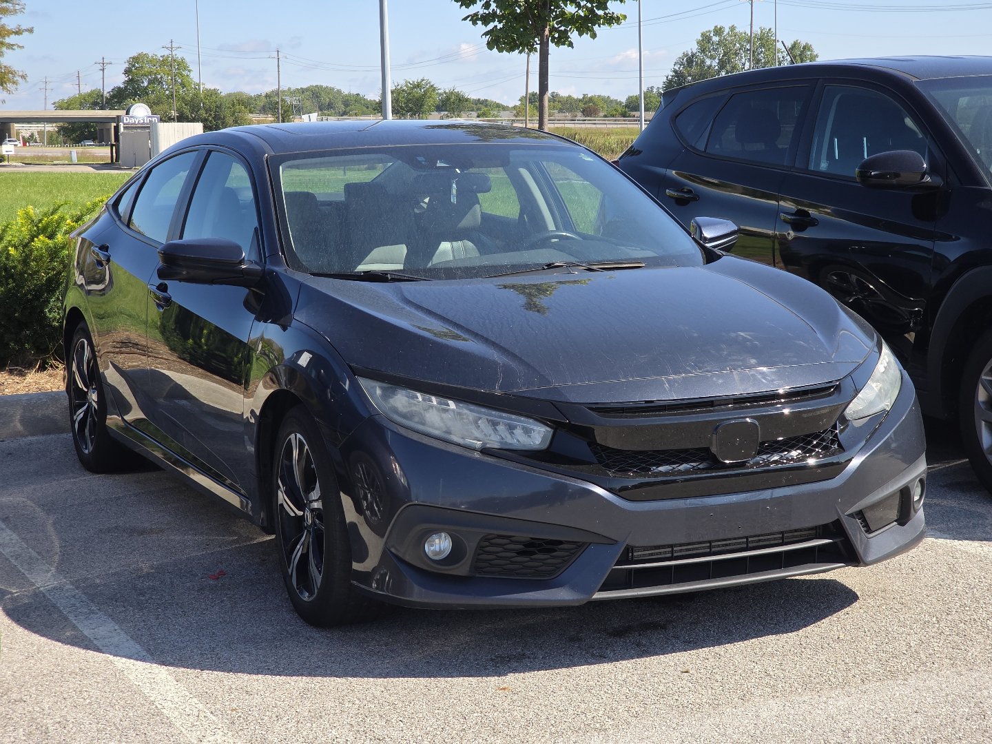 Used 2016 Honda Civic Touring image 2