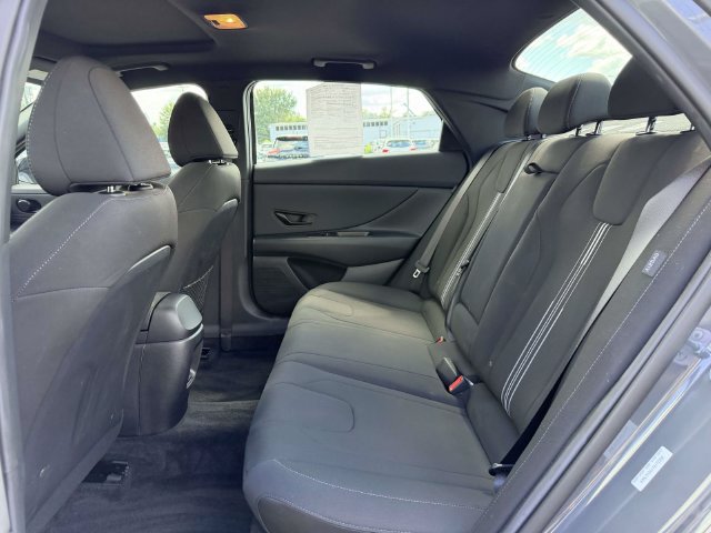 Used 2026 Hyundai Elantra SEL Sport Premium w/ Cargo Package FWD image 13
