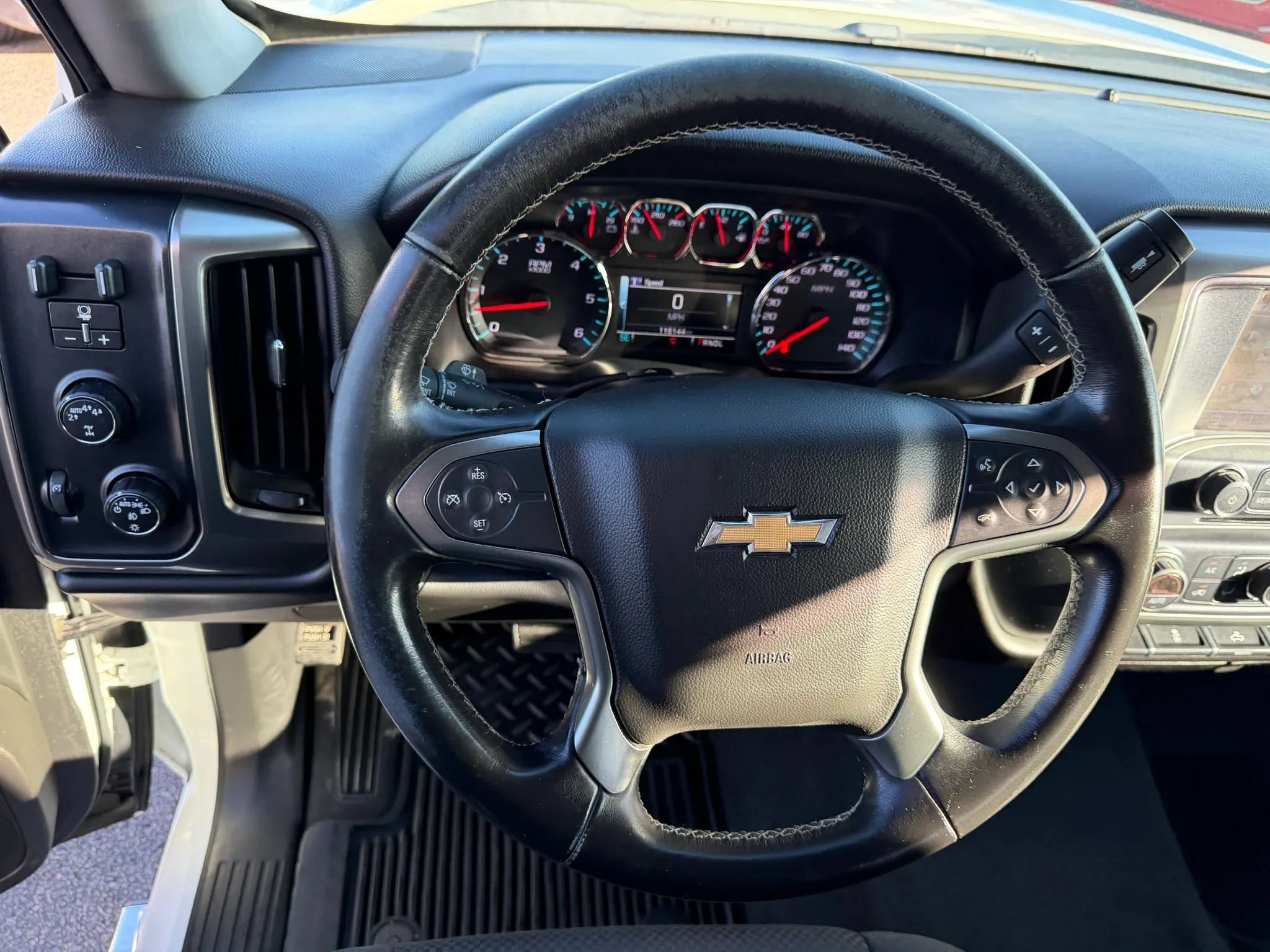 Used 2019 Chevrolet Silverado 1500 LT w/ All Star Edition AWD/4WD image 33
