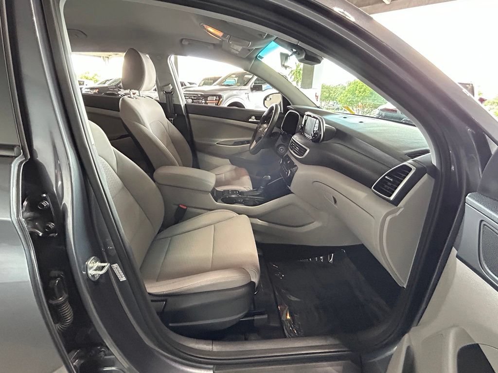 Used 2021 Hyundai Tucson SE w/ Cargo Package FWD image 31