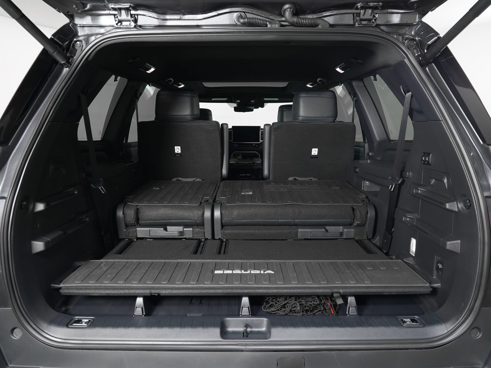 Used 2026 Toyota Sequoia Platinum AWD/4WD image 13