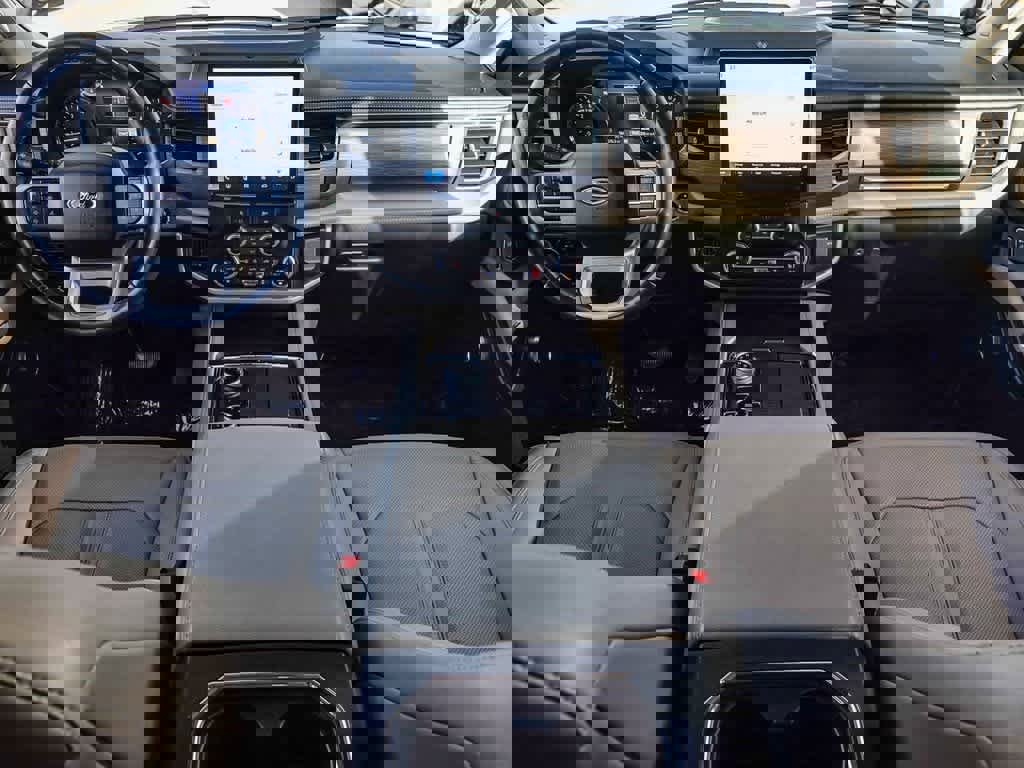 Used 2024 Ford Expedition Max Limited image 11