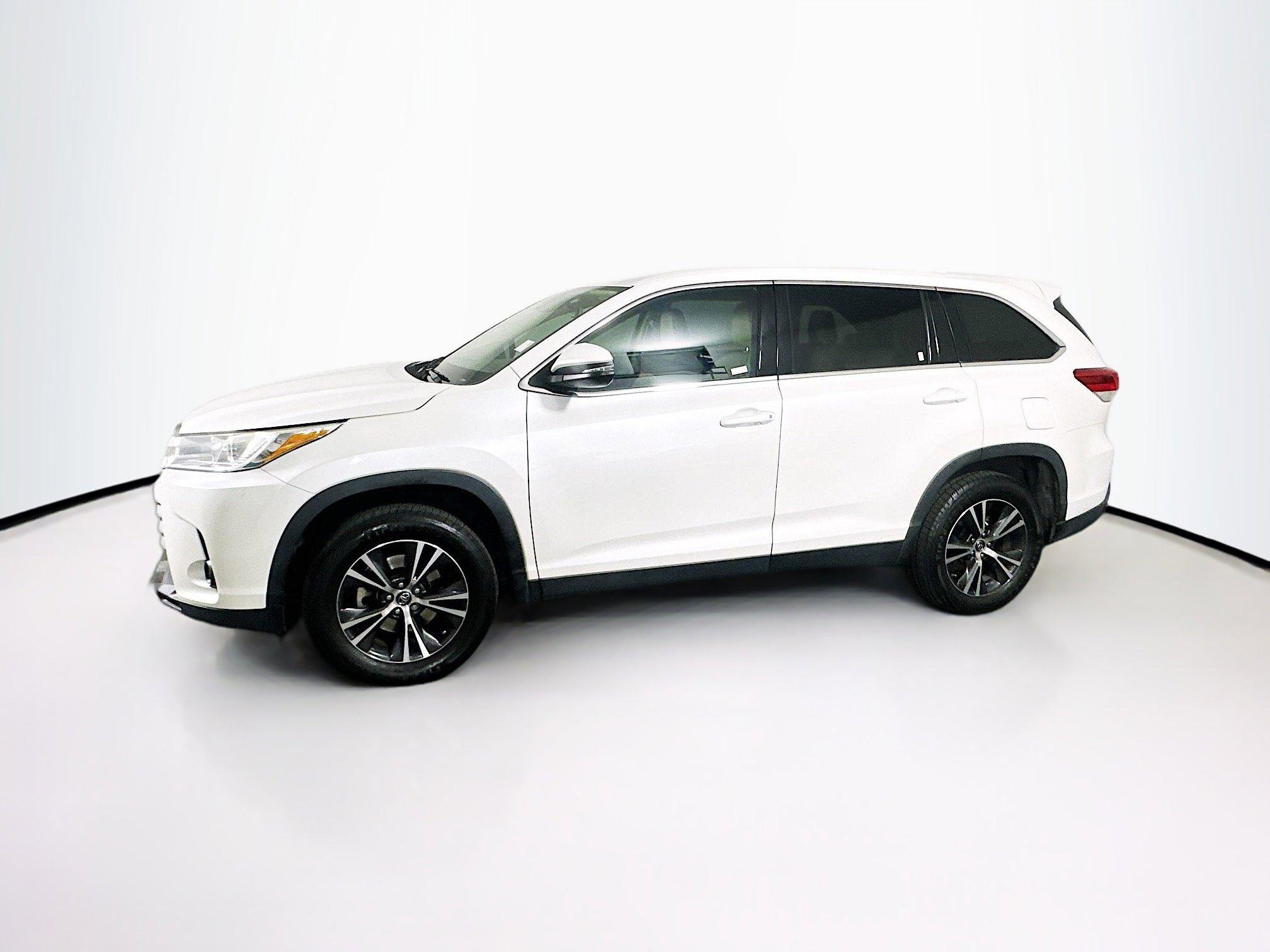 Used 2019 Toyota Highlander Plus image 4