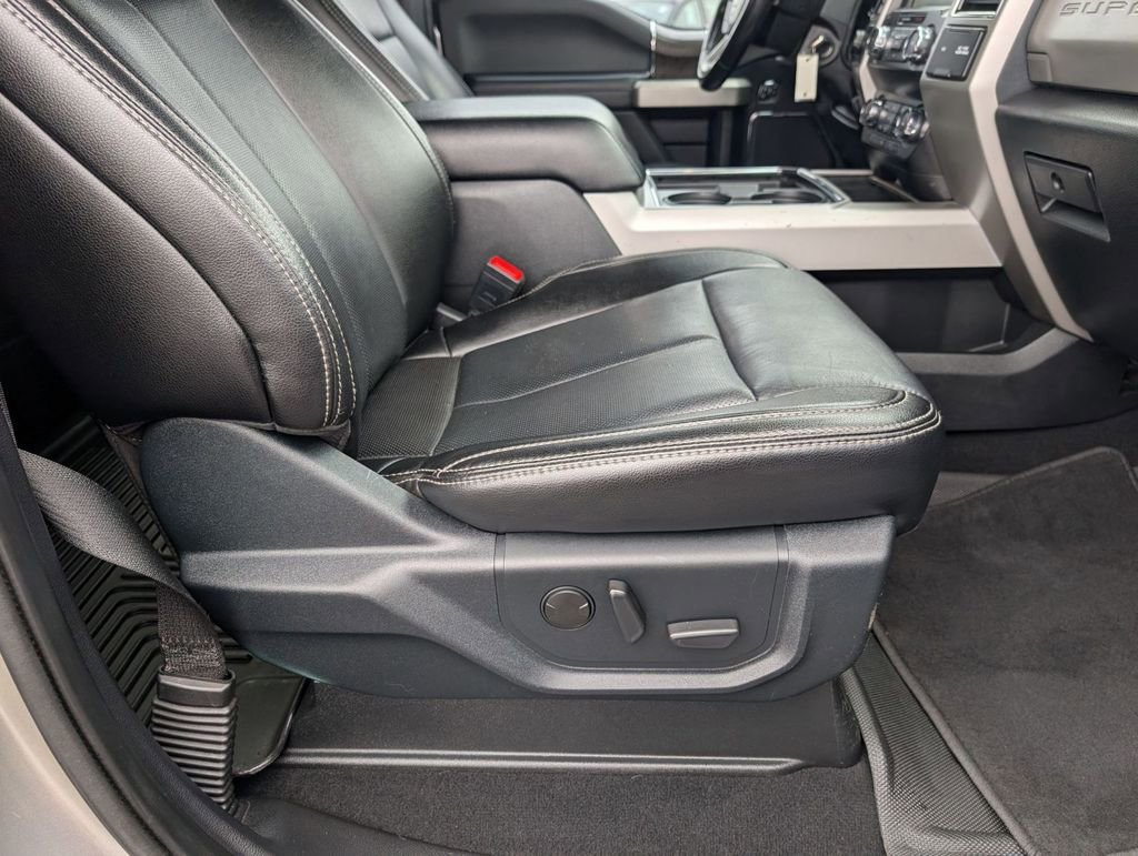 Certified 2021 Ford F250 Lariat w/ Chrome Package image 47