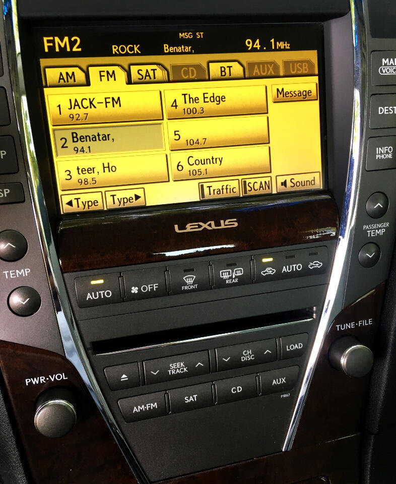 Used 2011 Lexus ES 350 image 21