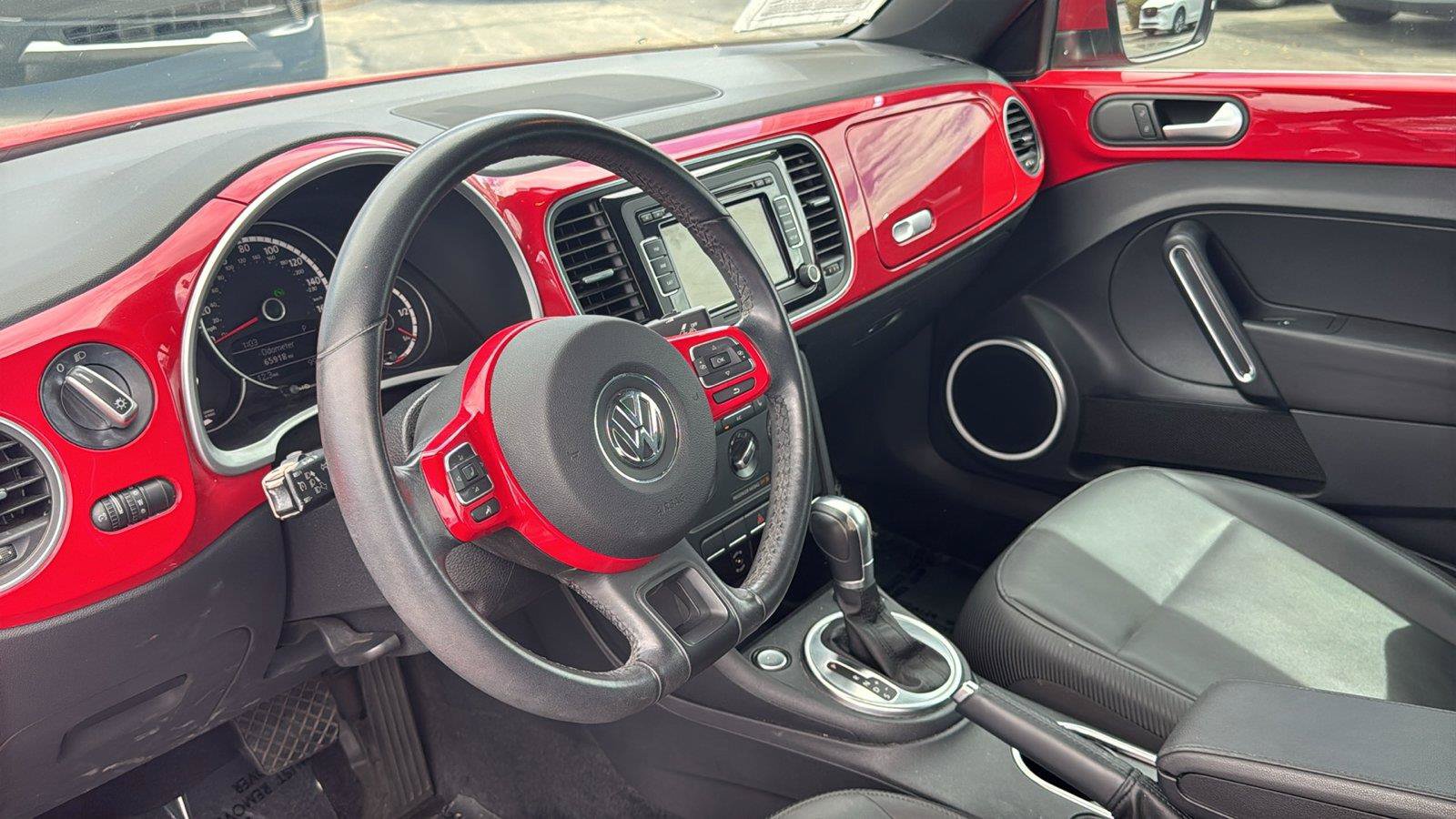 Used 2015 Volkswagen Beetle 1.8T FWD image 19