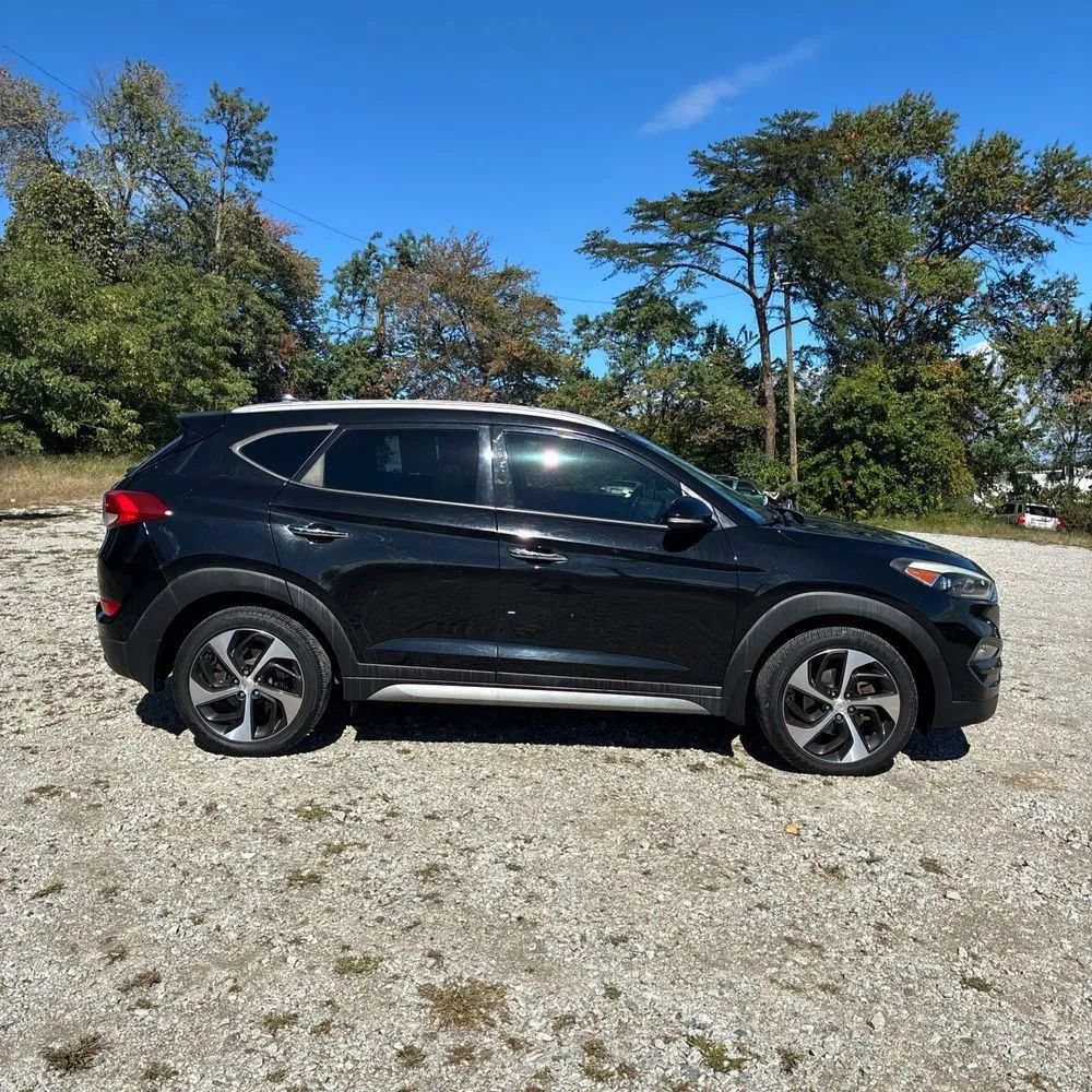 Used 2017 Hyundai Tucson Limited w/ Cargo Package AWD/4WD image 10