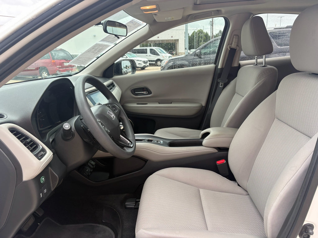 Certified 2017 Honda HR-V EX image 10