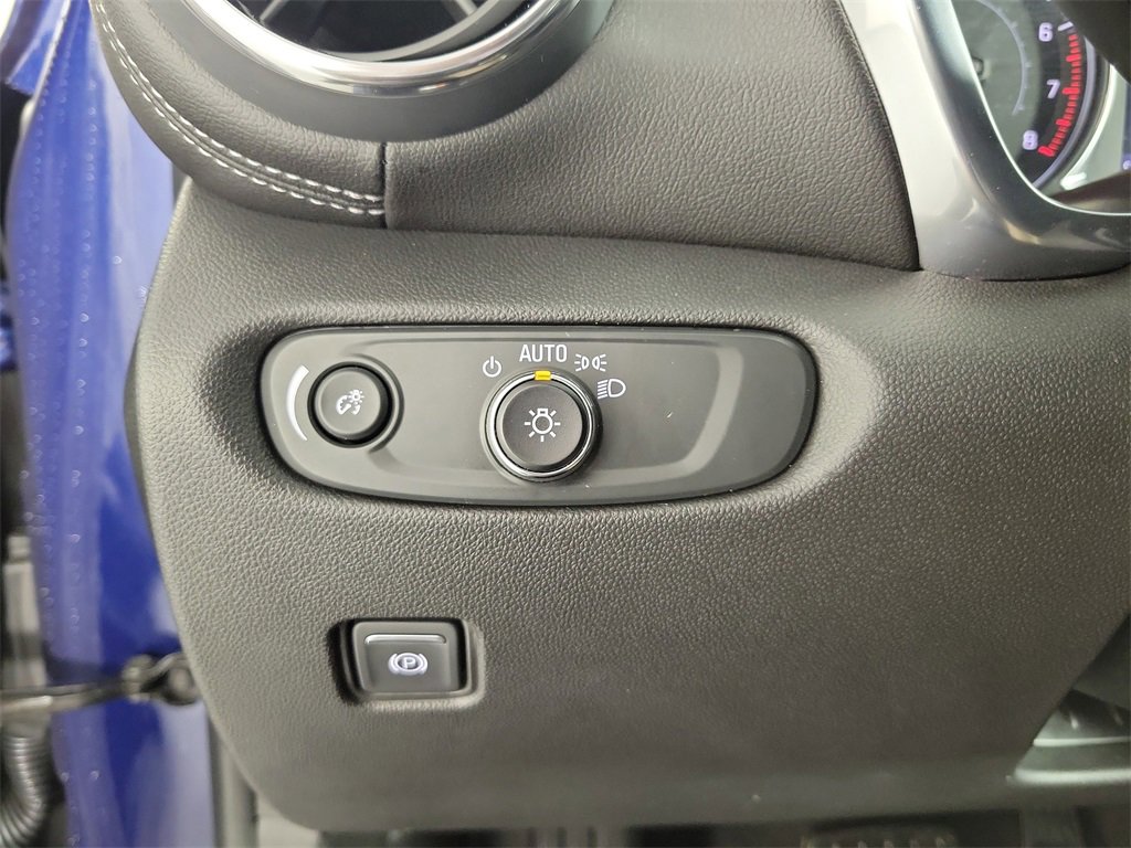 Used 2023 Chevrolet Blazer LT w/ Convenience Package image 30