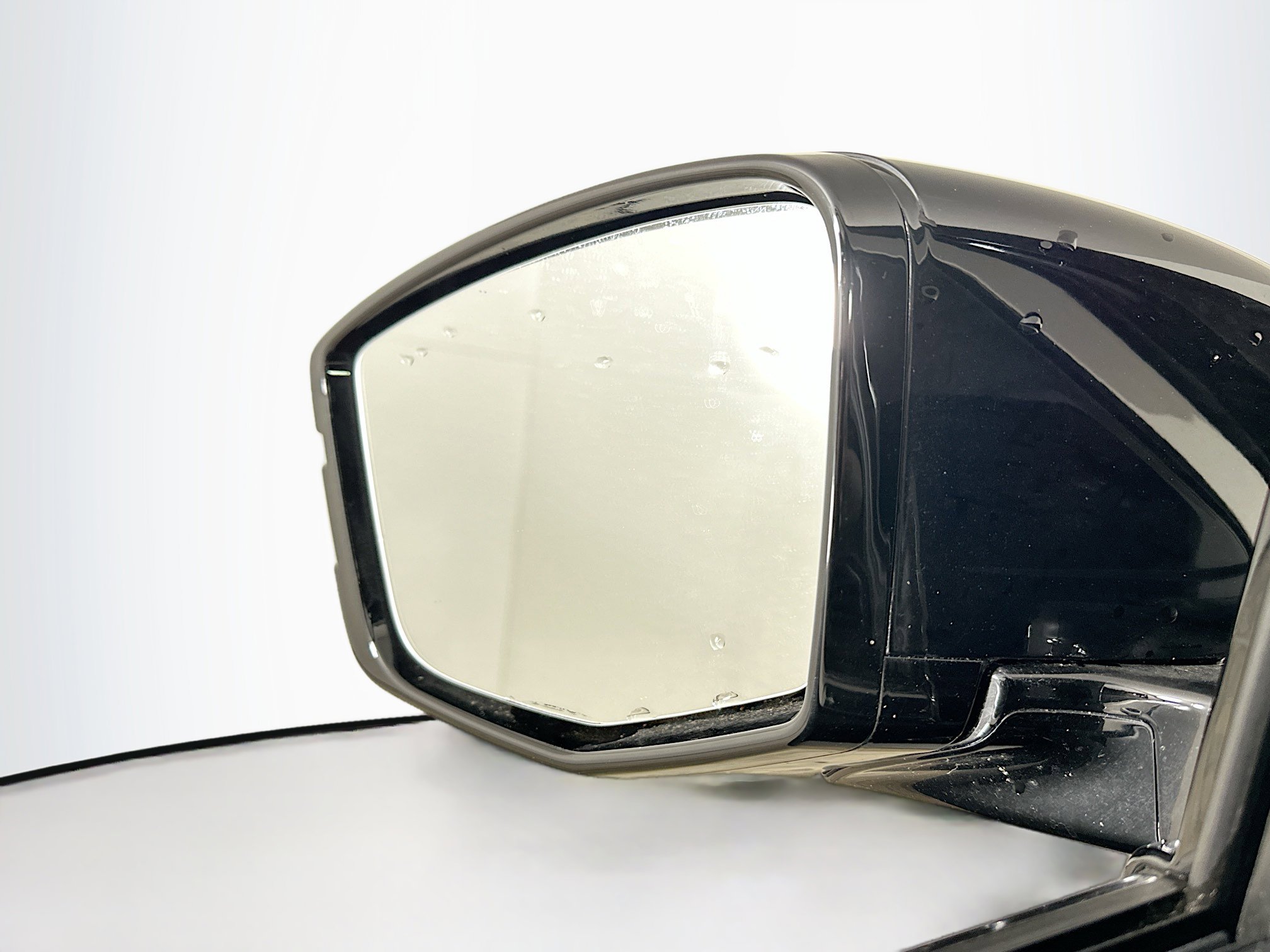 Used 2025 Acura MDX SH-AWD w/ Technology Package image 16