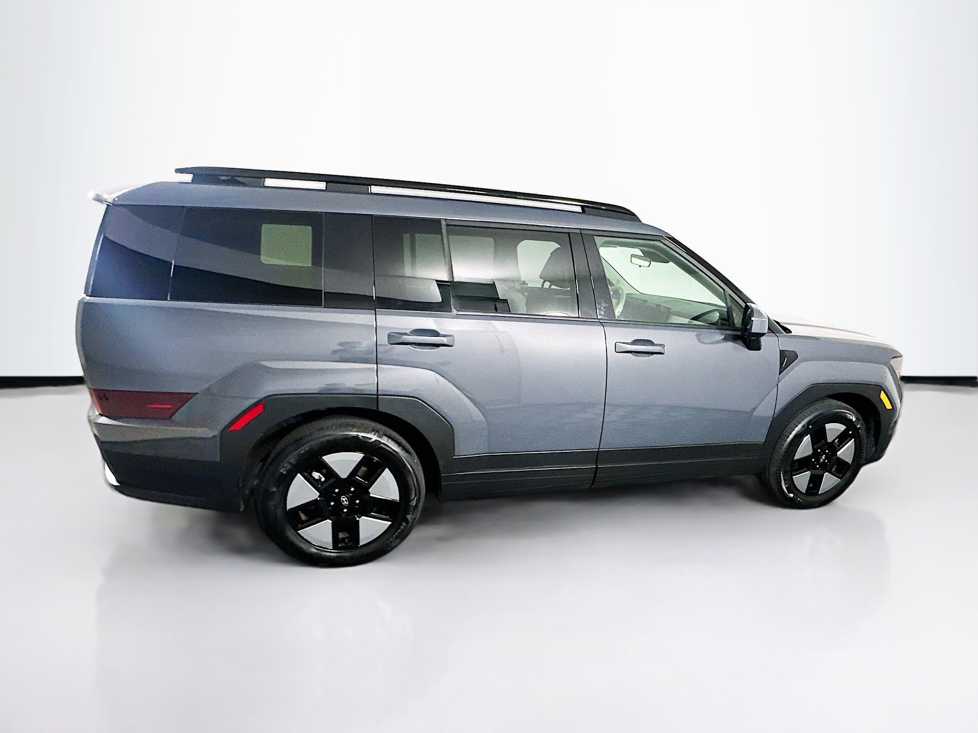 Used 2025 Hyundai Santa Fe SEL image 10