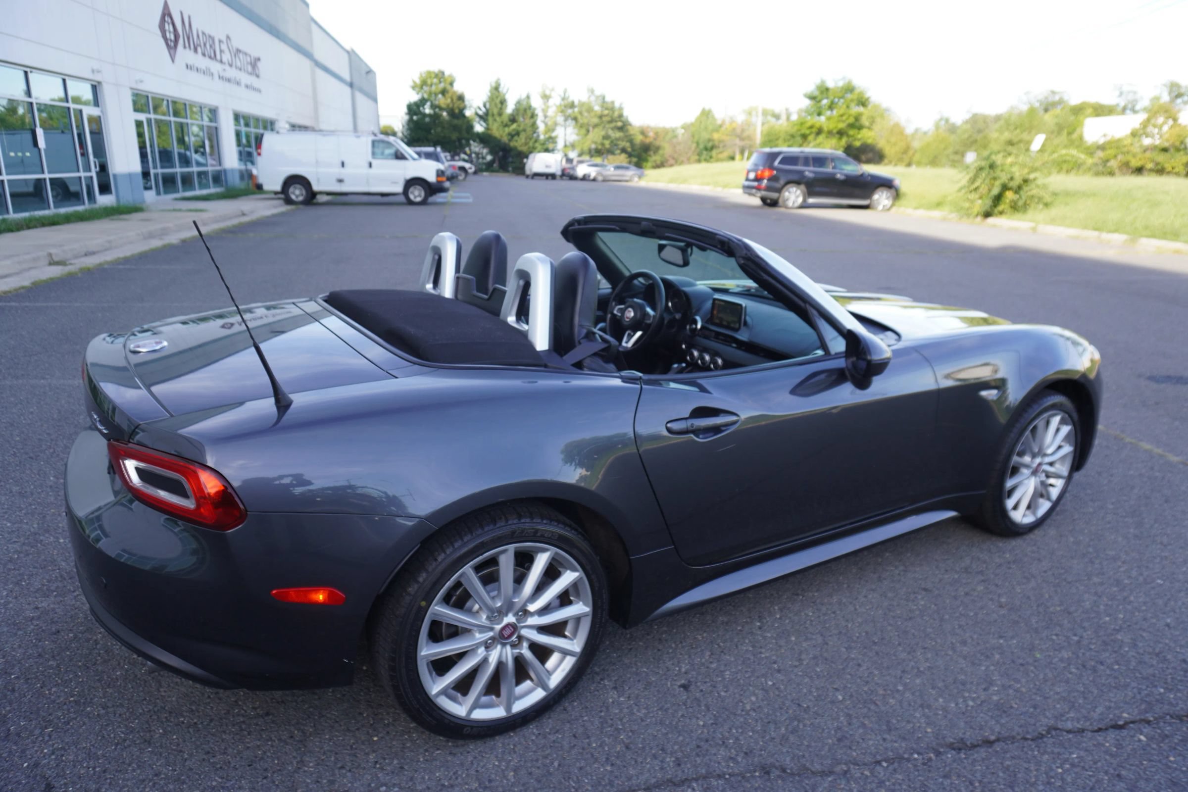 Used 2017 FIAT 124 Spider Lusso RWD image 22