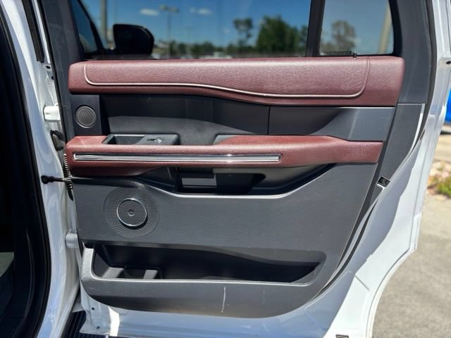 Used 2022 Ford Expedition Max Limited AWD/4WD image 31