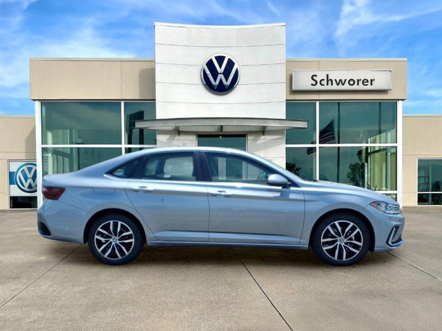 New 2026 Volkswagen Jetta SE FWD image 5