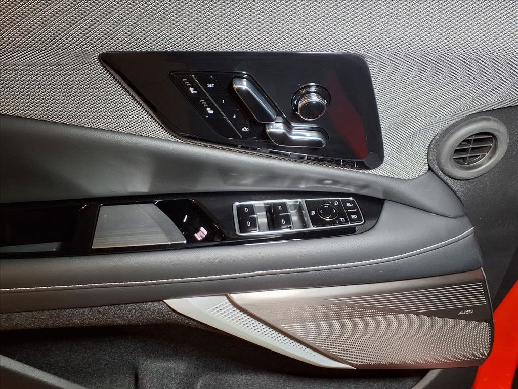 New 2026 Cadillac Optiq Sport 1 image 16