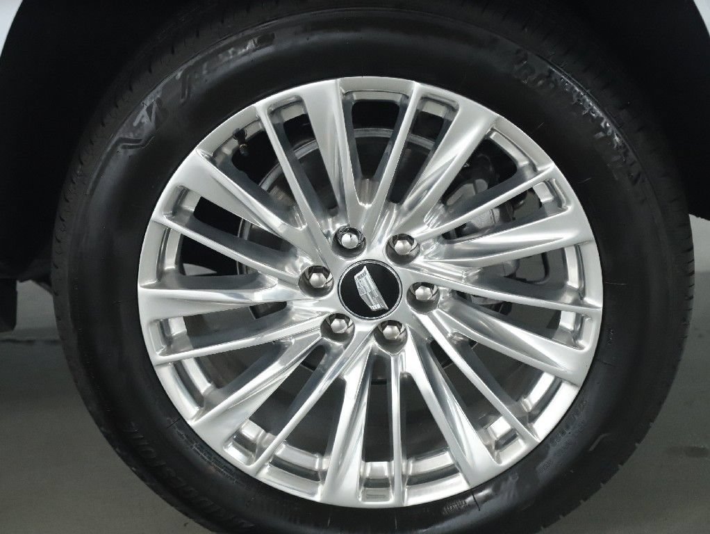 Used 2026 Cadillac Escalade Luxury w/ LPO, Floor Liner Package AWD/4WD image 45
