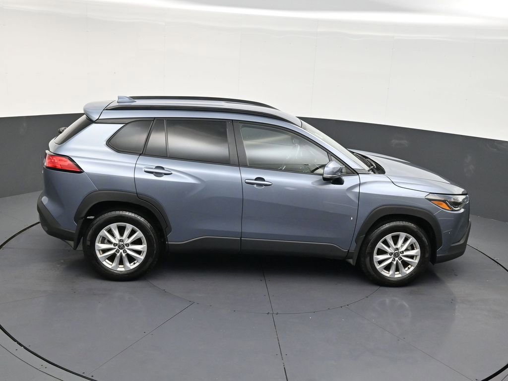 Used 2024 Toyota Corolla Cross LE image 17
