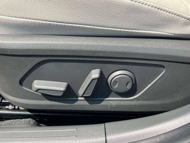 Certified 2025 Hyundai Sonata Limited FWD image 17