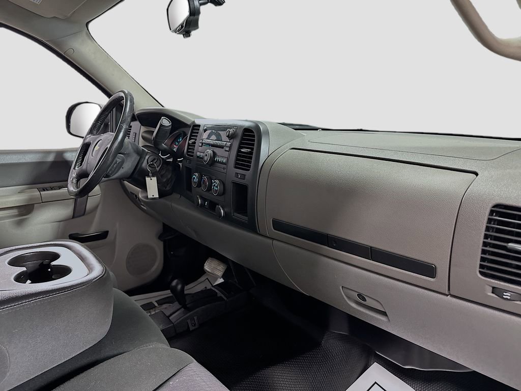 Used 2014 Chevrolet Silverado 2500 W/T image 26