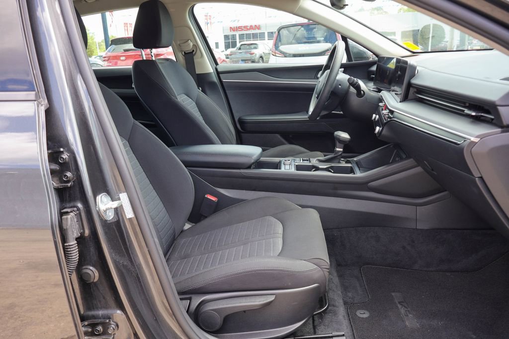 Used 2025 Kia K5 LXS FWD image 8