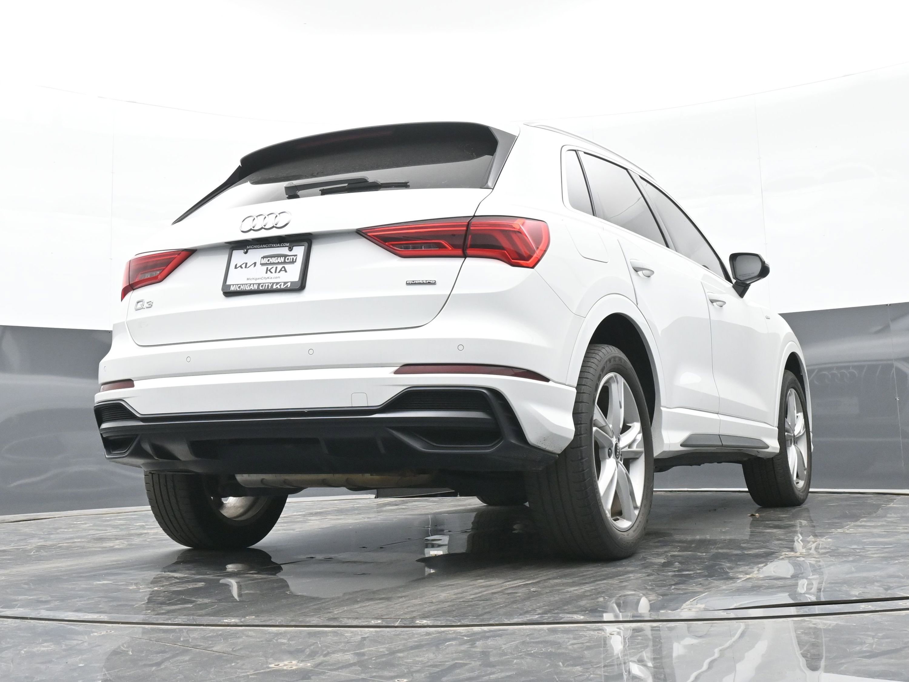 Used 2021 Audi Q3 2.0T Premium Plus w/ Premium Plus Package image 40